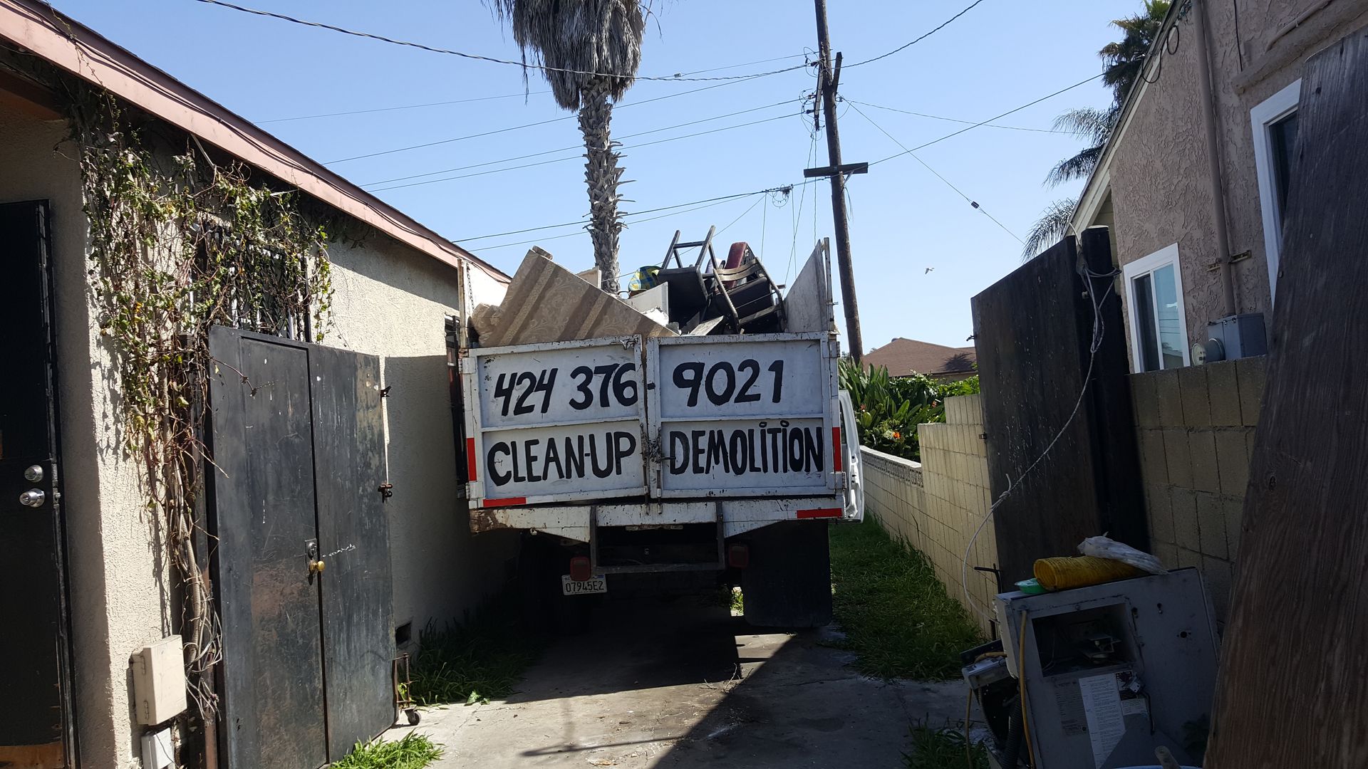 CA Junk Removal gallery photo